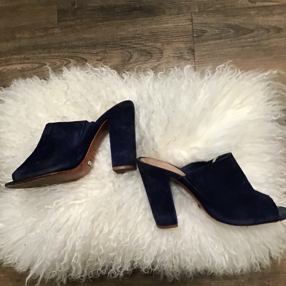 Shultz sued blocked heel mules sandals